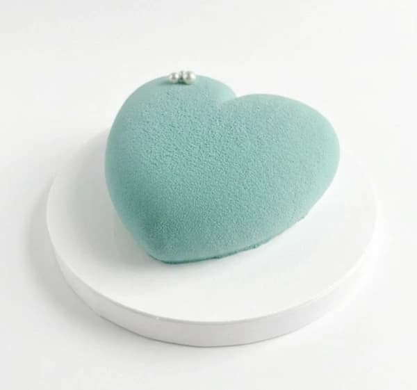 Heart-shaped mousse cake — Sweet Balance